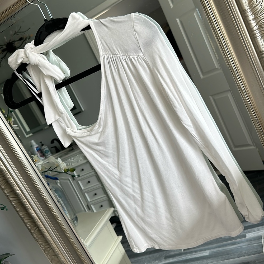 Bebe  size XS one shoulder shirt only worn once